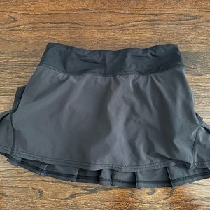 Women's SIZE 2 Black Lululemon skort